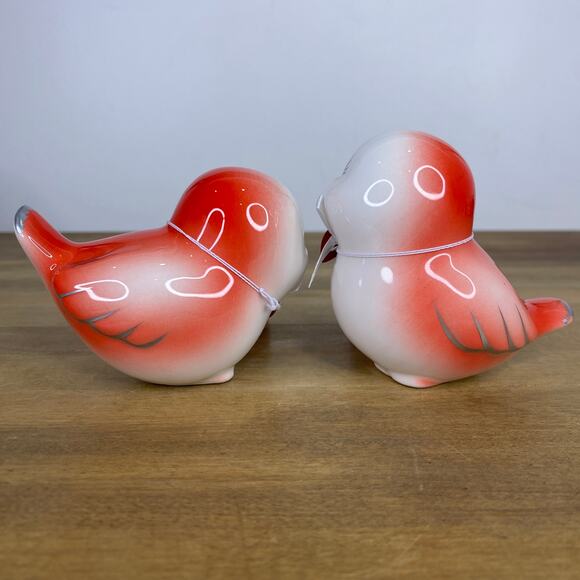Target Ceramic Love Birds Set of Two Looking Up and Straight Spritz Valentines - Picture 6 of 9